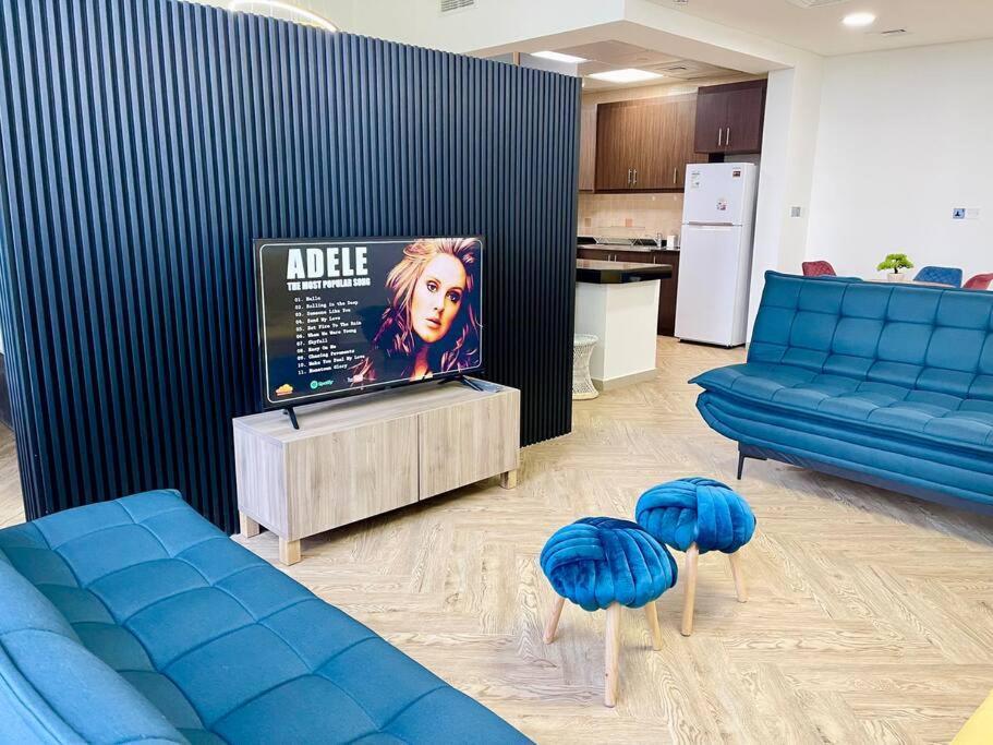Lovely Private Contemporary Residential - 201 Apartment